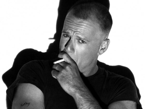 Bruce Willis smoking